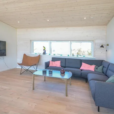 Ferienhaus Lovely In With Kitchen *
